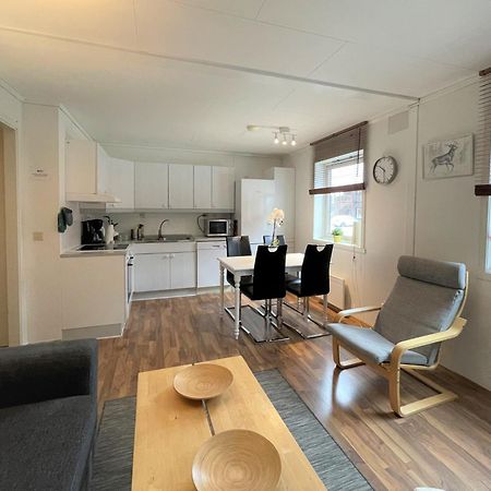 Lassiebyn 10 Entire Apartment With Parking & Kitchen Branäs Exterior photo